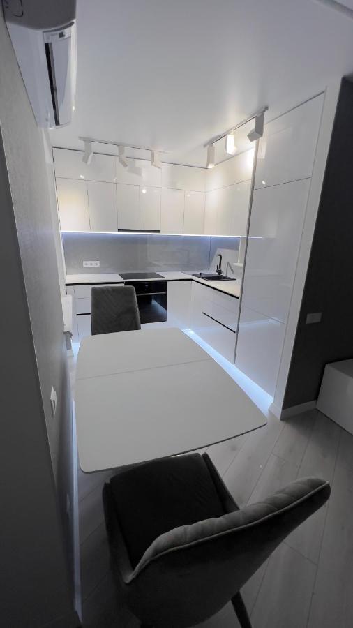 Modern Gagarina Avenue Apartment นิปโปร ภายนอก รูปภาพ