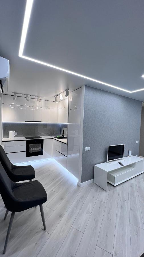 Modern Gagarina Avenue Apartment นิปโปร ภายนอก รูปภาพ