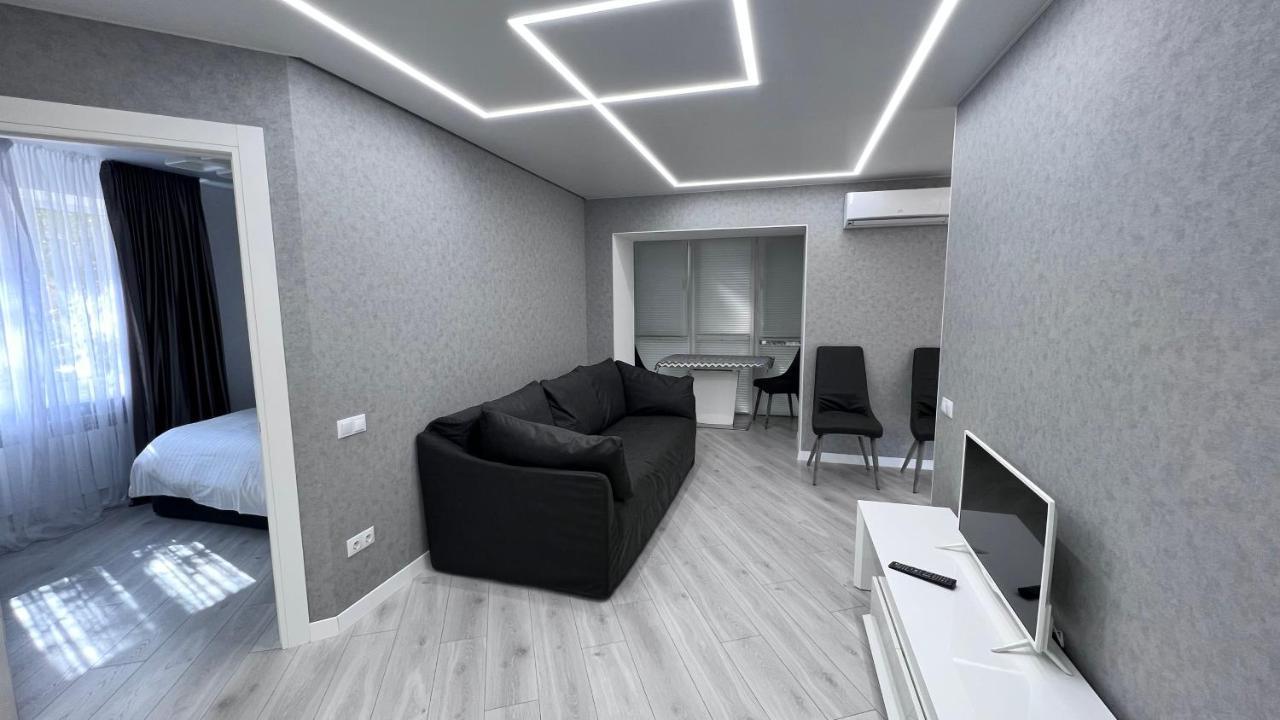 Modern Gagarina Avenue Apartment นิปโปร ภายนอก รูปภาพ