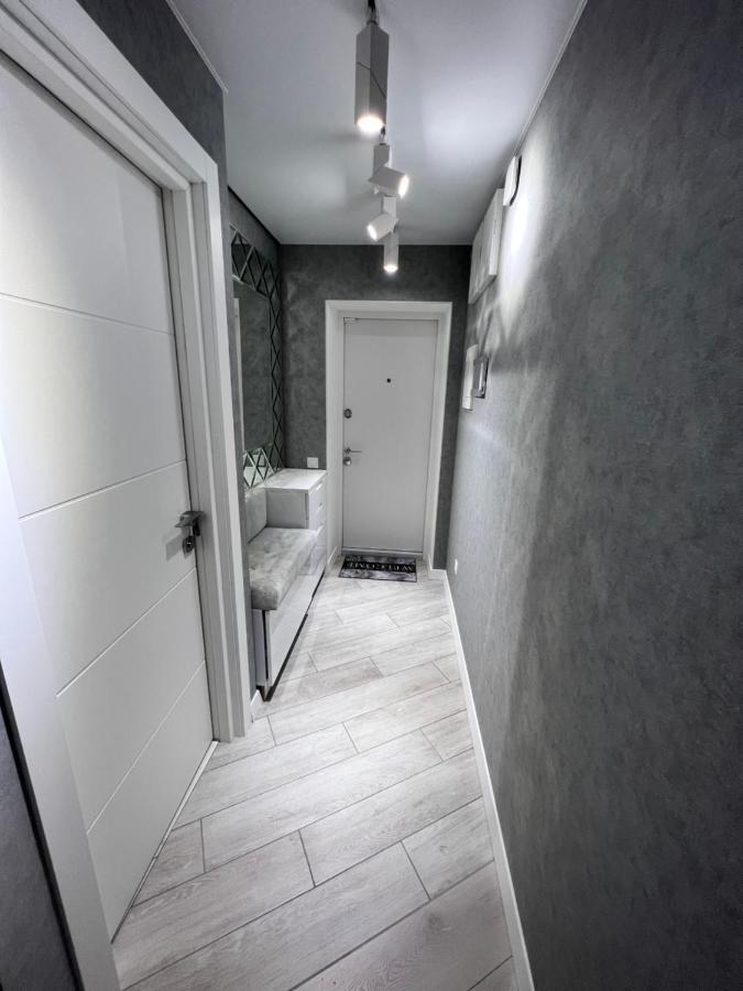 Modern Gagarina Avenue Apartment นิปโปร ภายนอก รูปภาพ