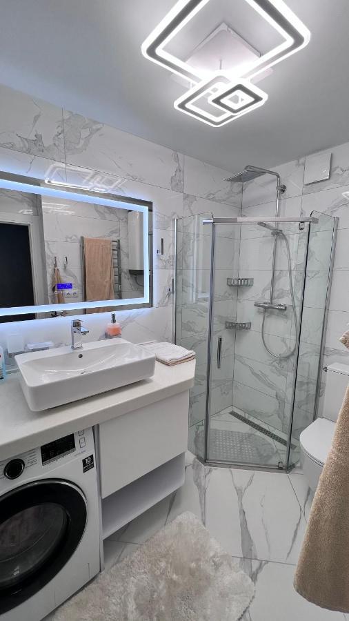 Modern Gagarina Avenue Apartment นิปโปร ภายนอก รูปภาพ