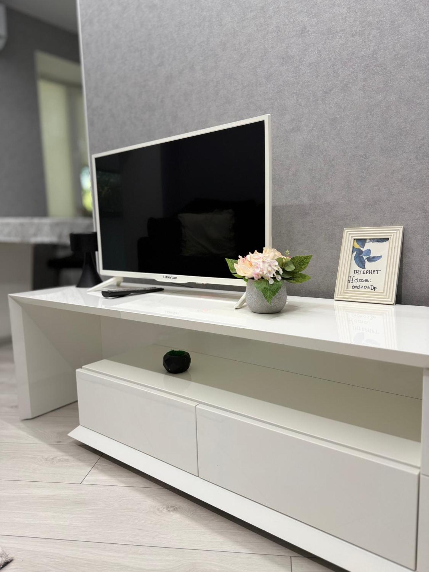 Modern Gagarina Avenue Apartment นิปโปร ภายนอก รูปภาพ